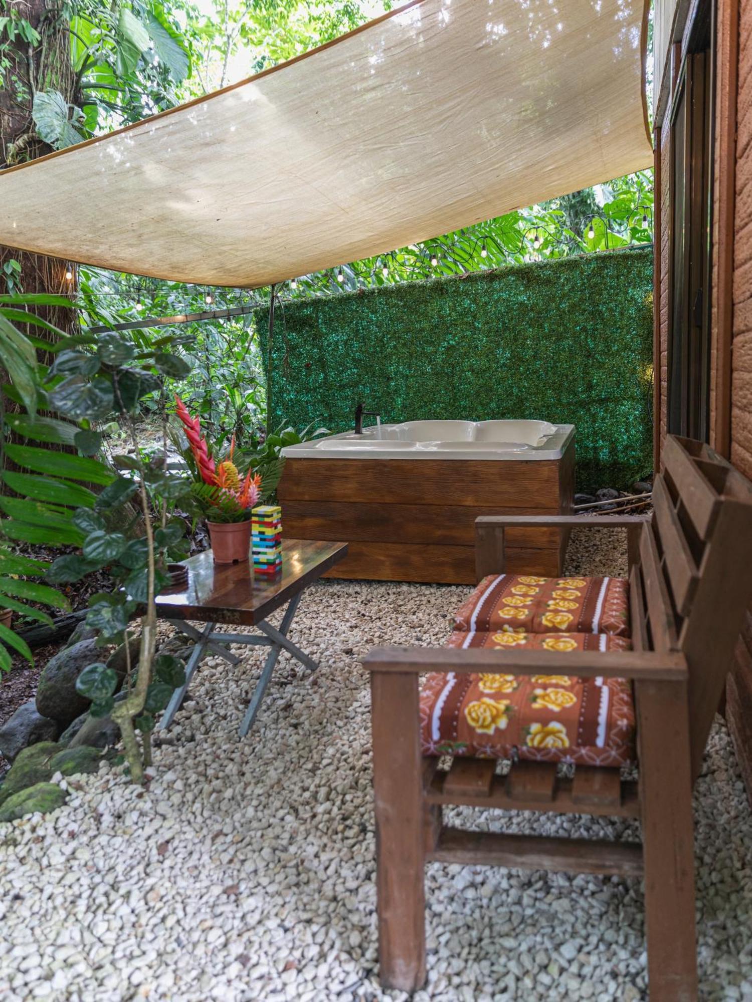 The Frog House La Fortuna Exterior foto