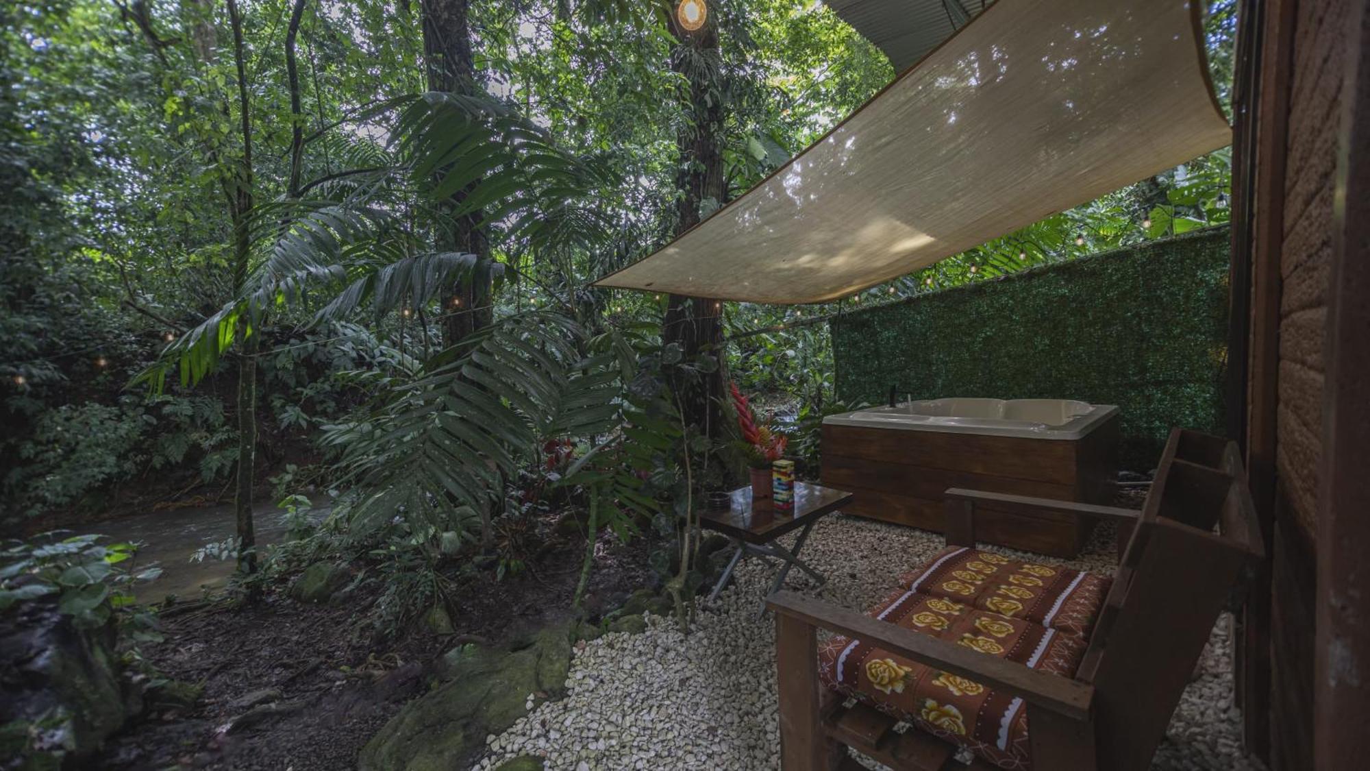 The Frog House La Fortuna Exterior foto
